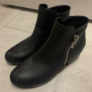 NEW Call It Spring Ankle Bootie with Black Crocodile Vegan Leather (Sz 6)